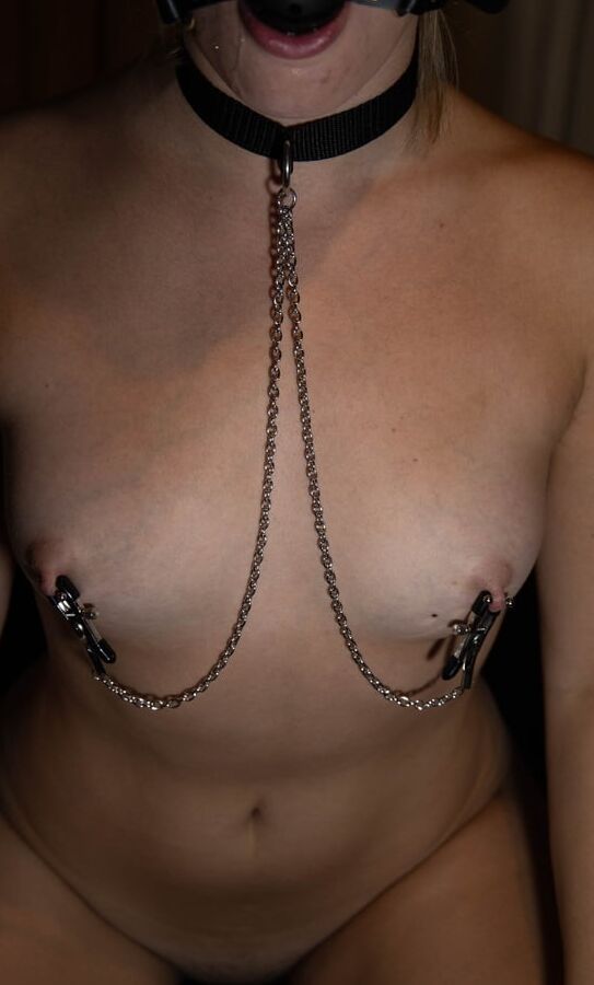 amateur BDSM chicks
