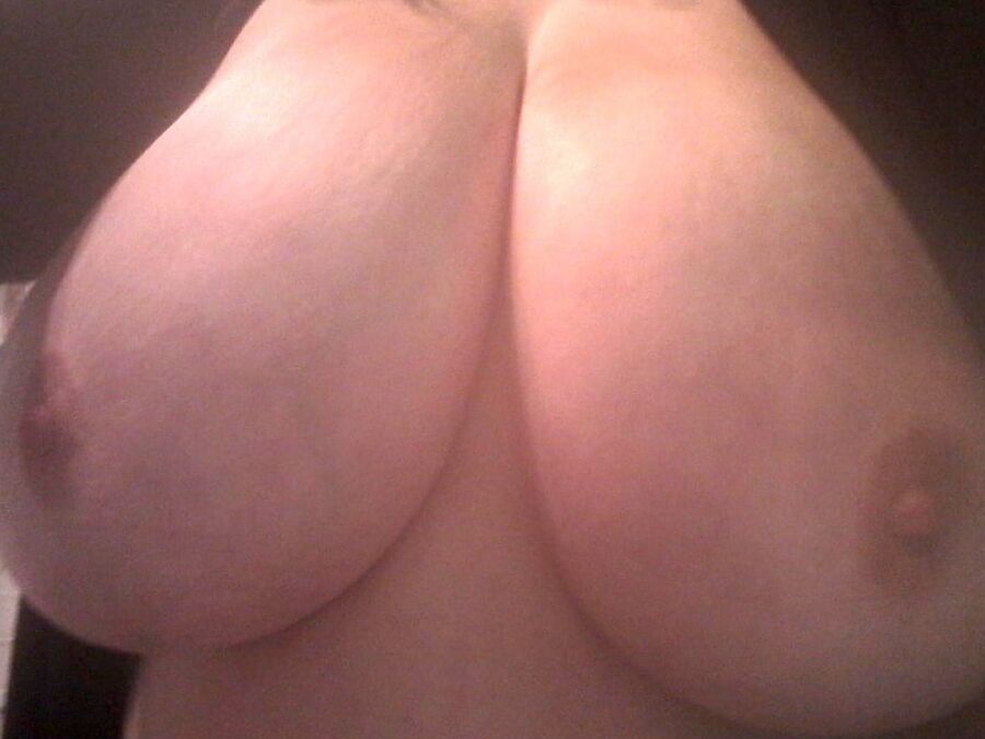 Massive tit Brit