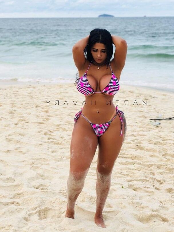 Hot latinas