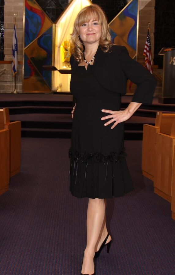 Real-Life Rich Bitch Jew Wife in Nude Pantyhose