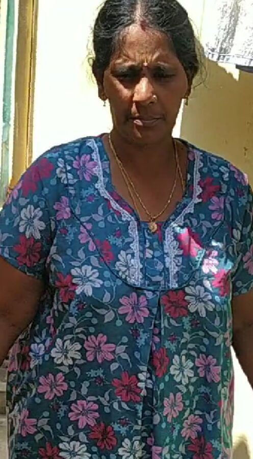 Ee lanja Yevarikaina ready Dengadaniki