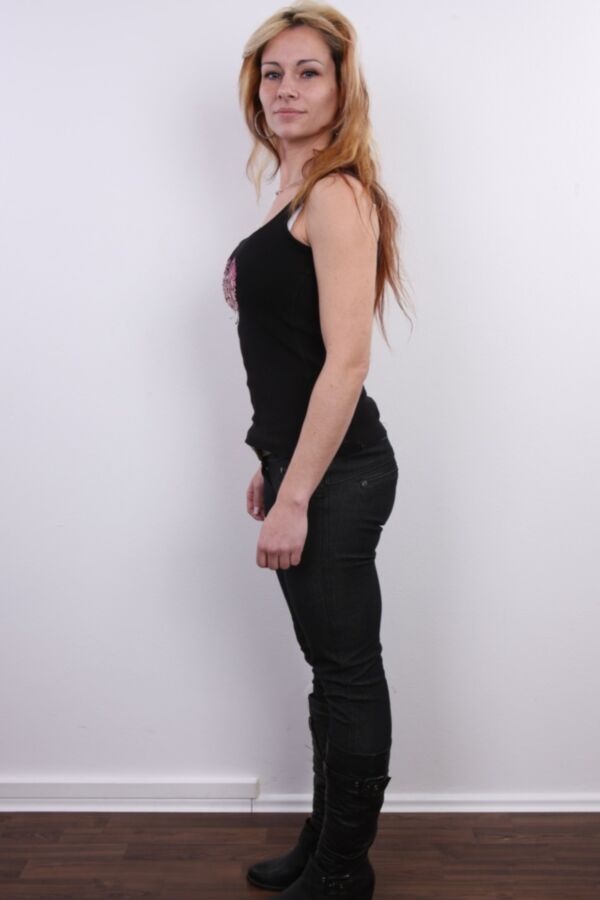Curvy MILF
