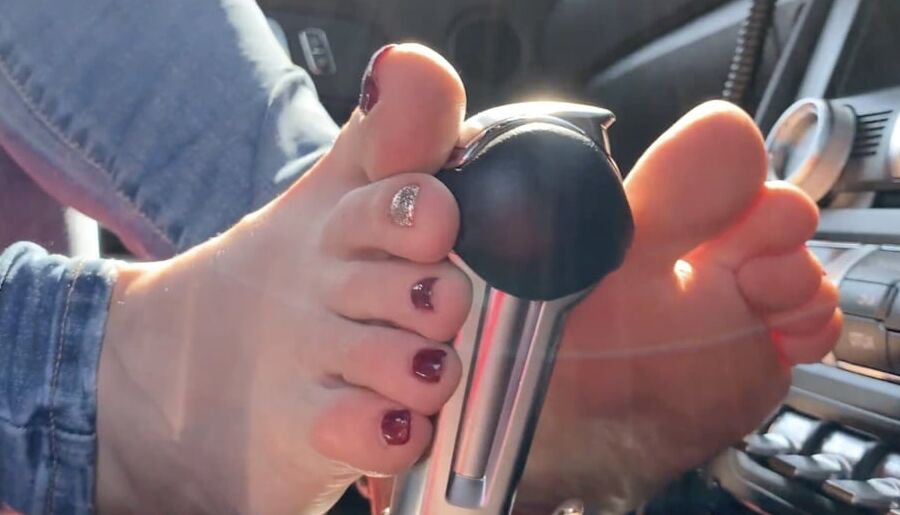 Katrina&;s Pedal Pumping Paws