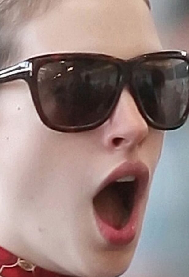 ANNE HATHAWAY