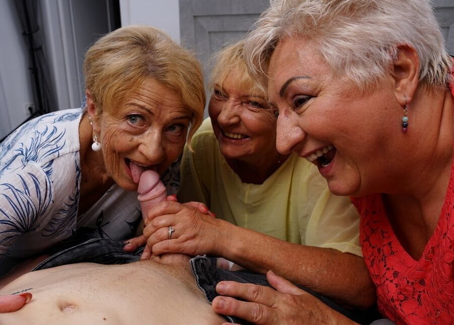 Older and hot (Party for more)