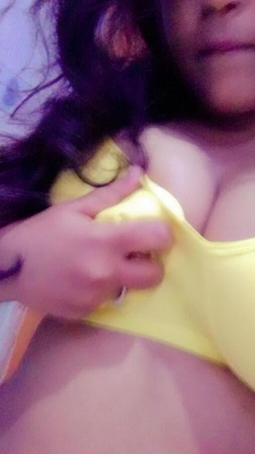 the hottest famous girl desi pic