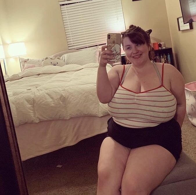 BBW HOTTIE MELANIE BRUNN