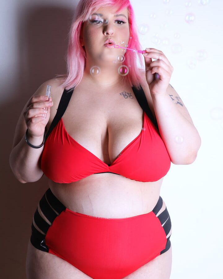 BBw mix (In bikini)