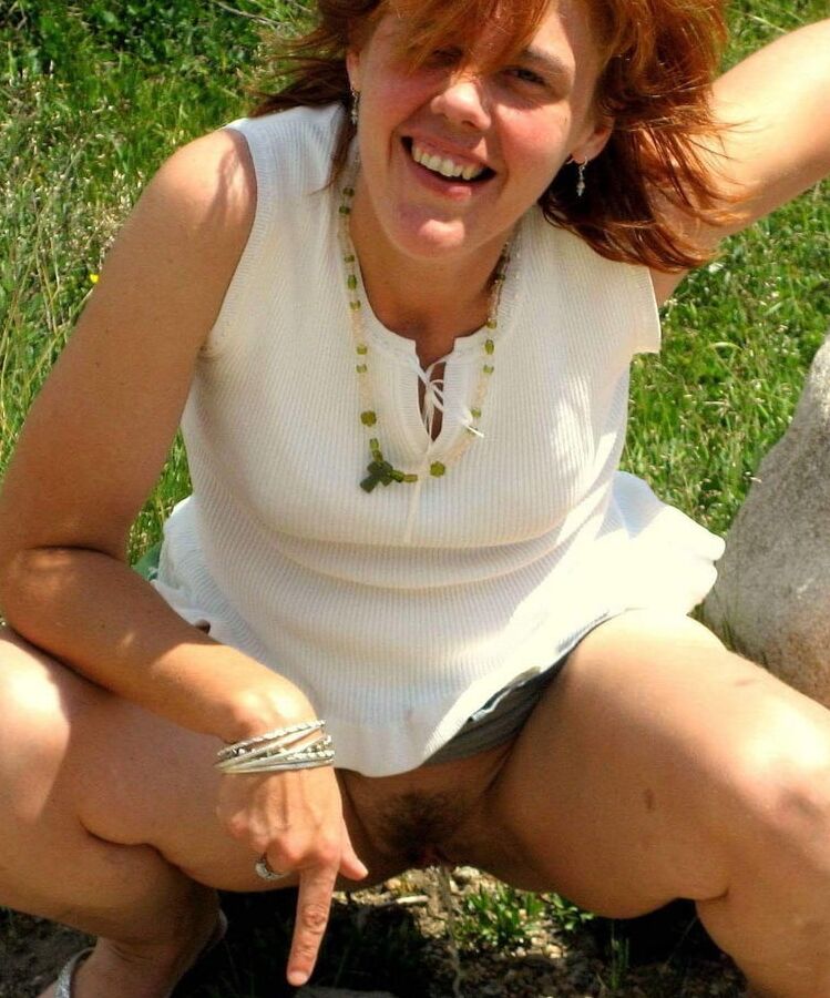 Older and hot (Outdoor pee)