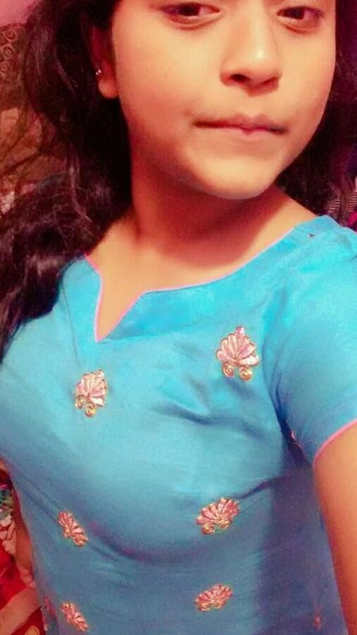 the hottest famous girl desi pic