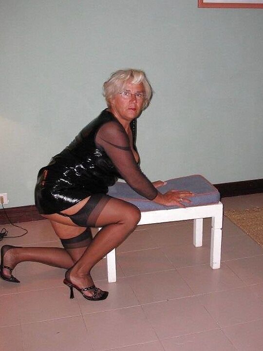 GRANNY POSING