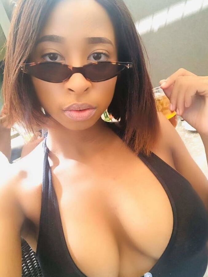 Epic Amateur Cleavage