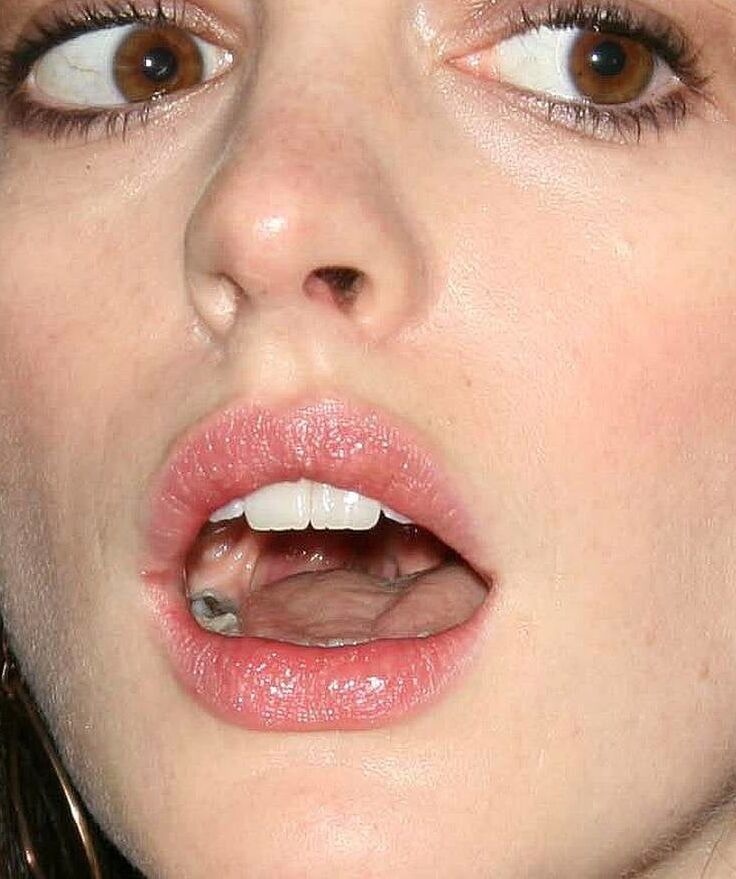 ANNE HATHAWAY