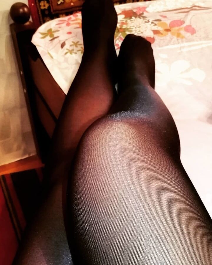 shiny IG Pantyhose Girl