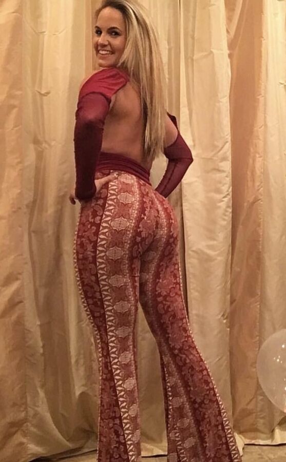 Flare pants, gods gift to humanity