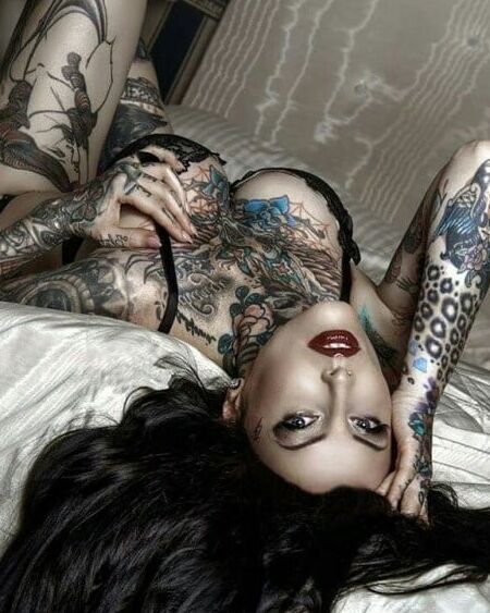 Amazing Tattooed Girls