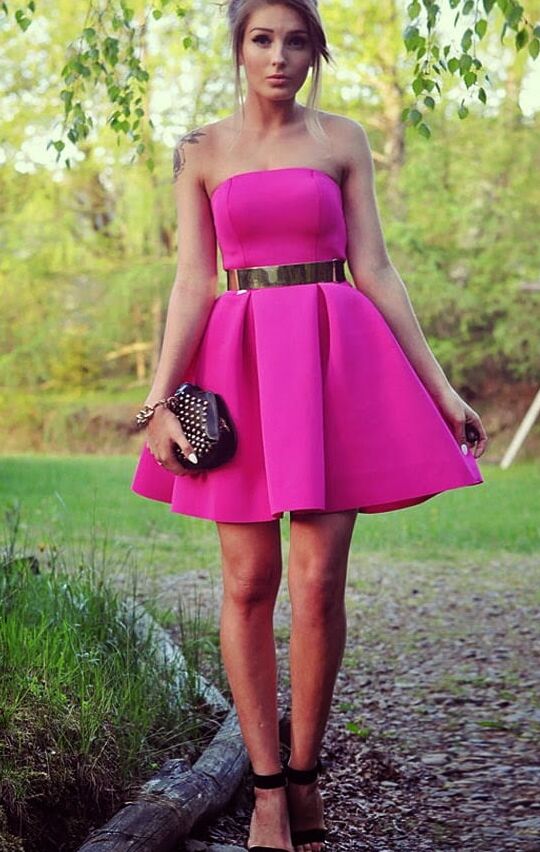 Do you like her? Should I post more pics of her?