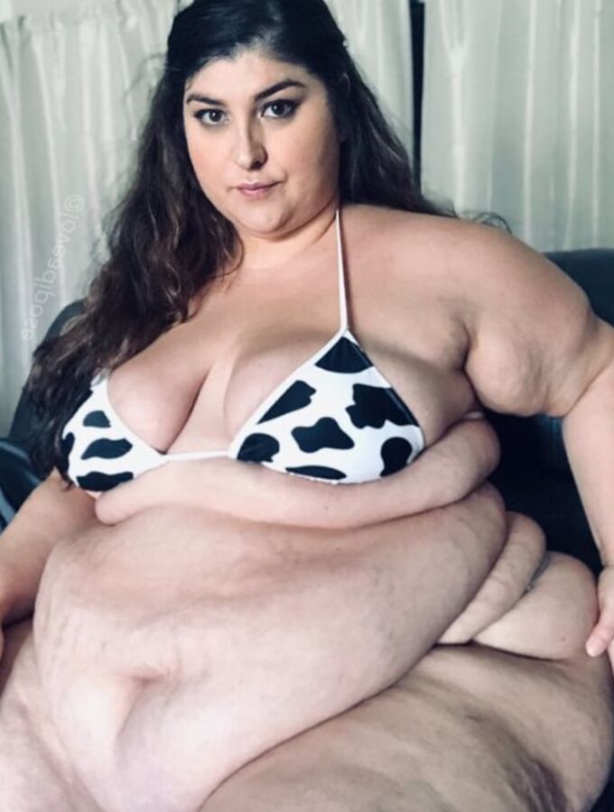 BBw mix (In bikini)