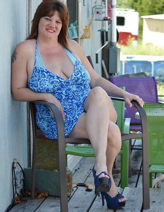Older and hot (Outdoor braless)