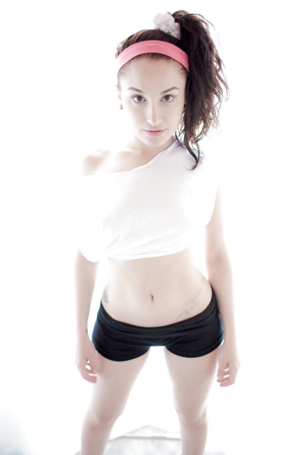 Y.O. slutty girl Gabriella exposed