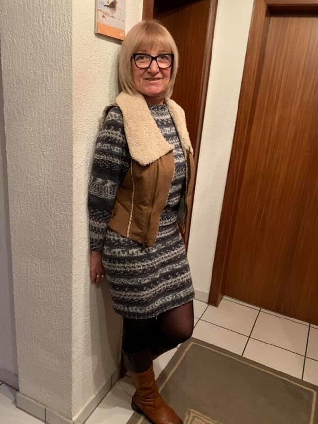 Vergwaltigungs Matratze in Stiefeln