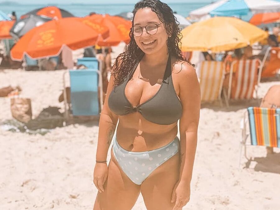 Sun Boobs ()