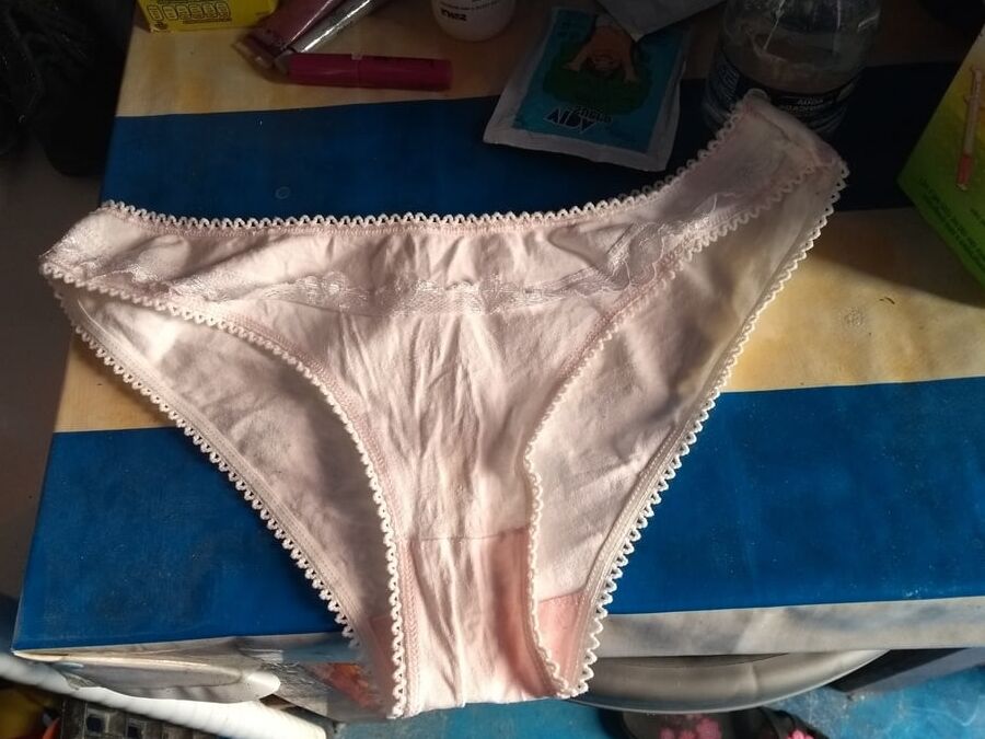 Nuevos calzones de mi cunada