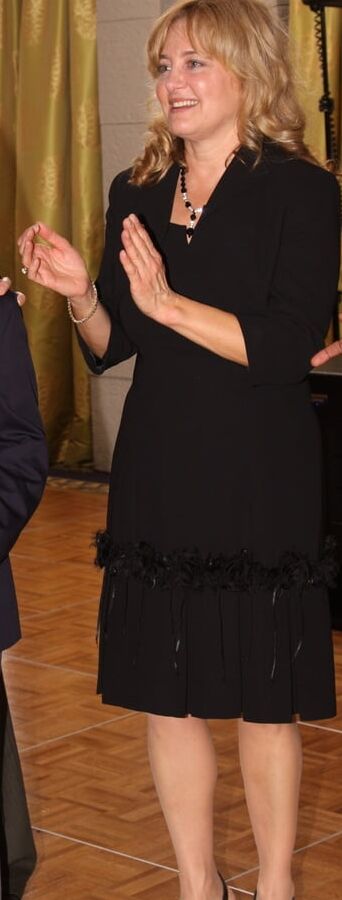 Real-Life Rich Bitch Jew Wife in Nude Pantyhose