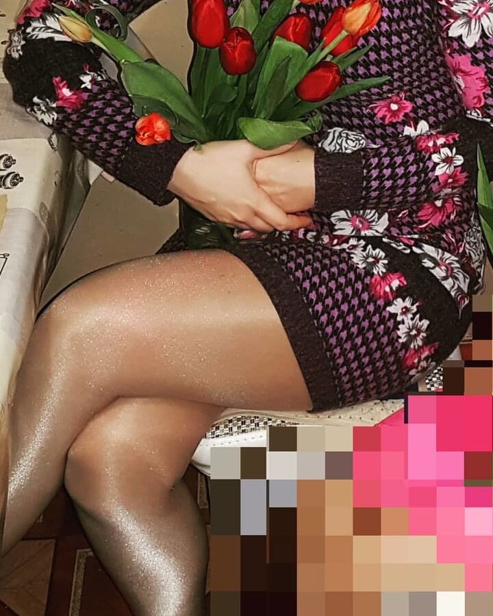 shiny IG Pantyhose Girl