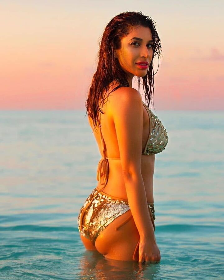 Desi babe