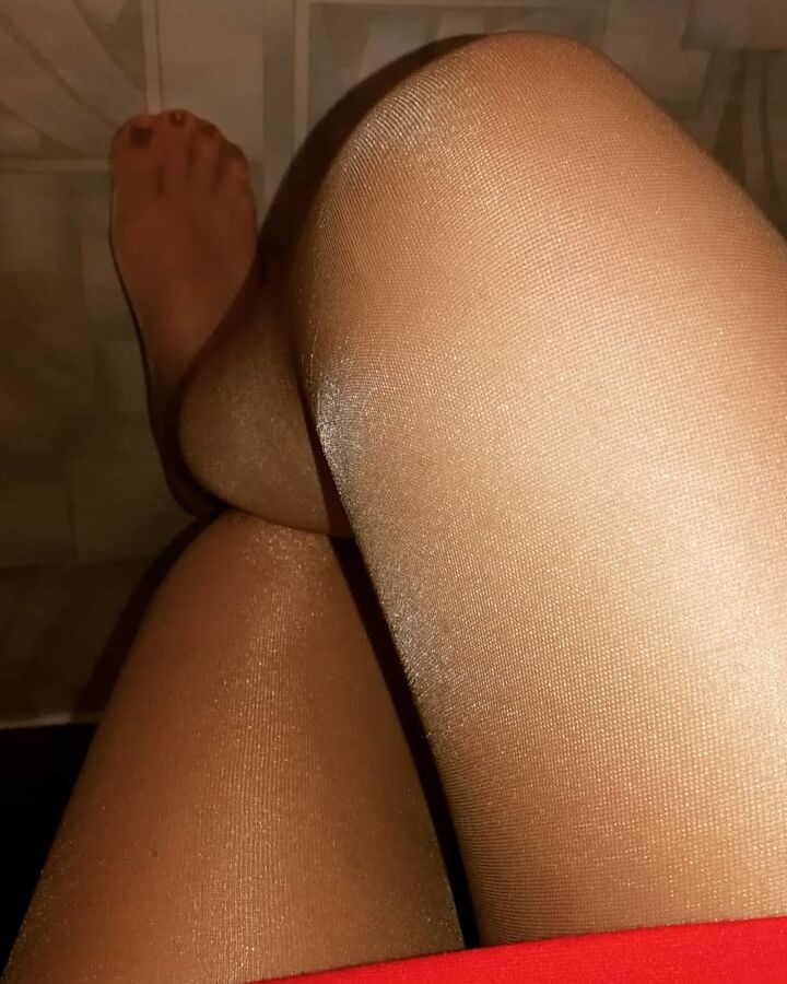 shiny IG Pantyhose Girl