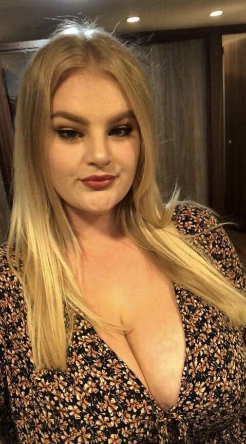 Fuck this MILF? Dirty Comments