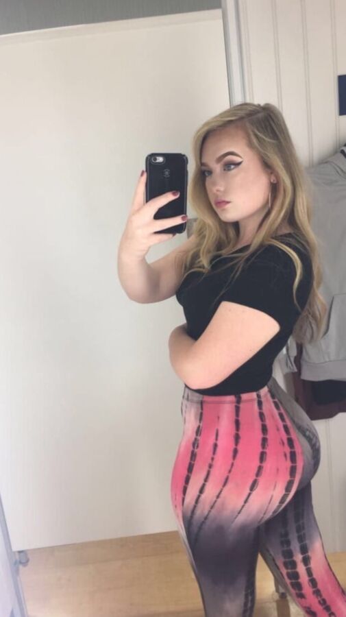 Flare pants, gods gift to humanity