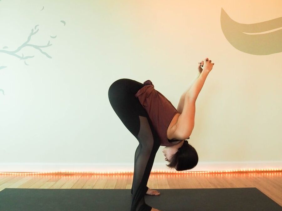Anya Key Yoga Girl