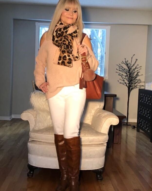 Insta Milfs &amp; Gilfs Wearing Boots