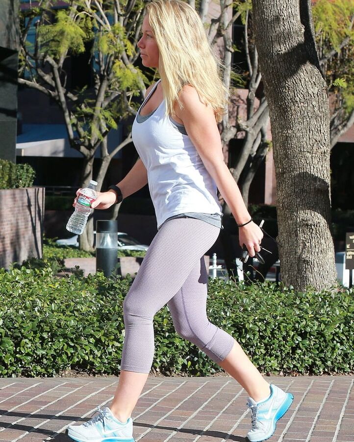 Kendra yoga pants
