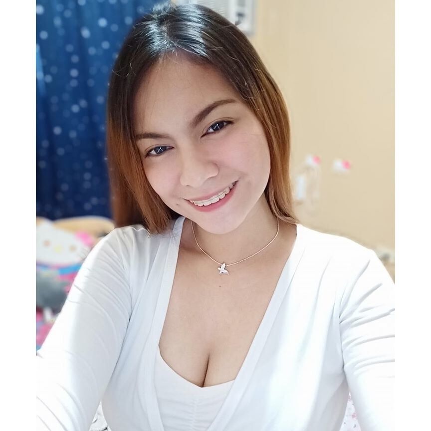 GENESIS THE FUCKABLE BIG BREASTED GIRL I WANT TO FUCK