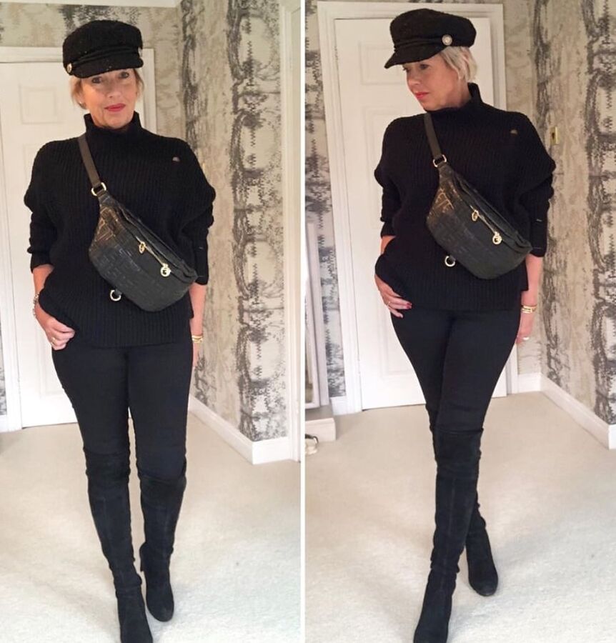 Insta Milfs &amp; Gilfs Wearing Boots