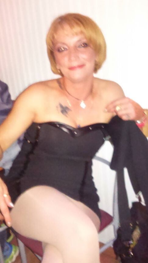 Greek Milf From Social Media : Dimitra