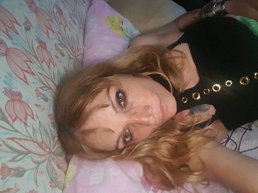 Greek Milf From Social Media : Dimitra
