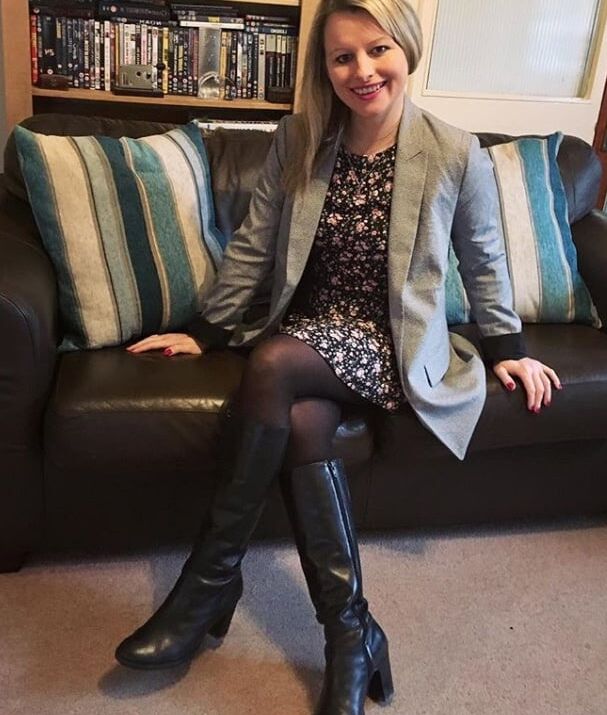 Insta Milfs &amp; Gilfs Wearing Boots
