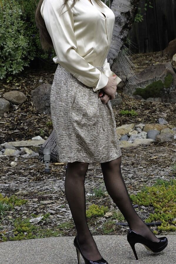 Silk blouses and garters