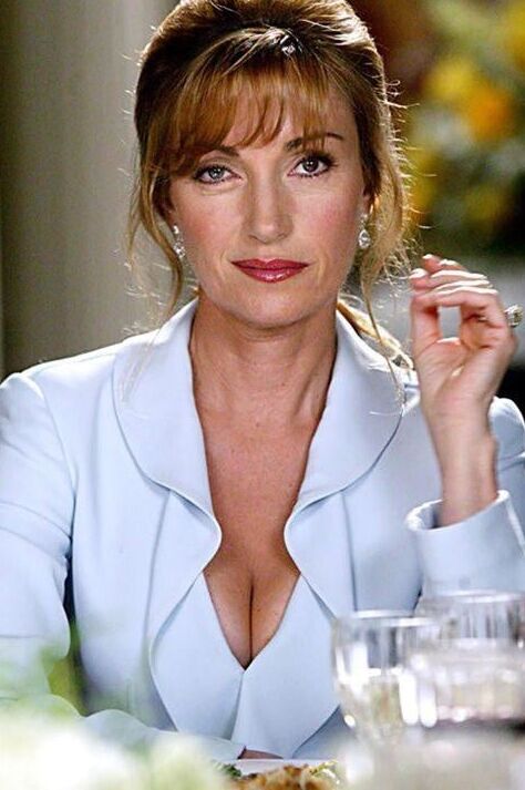 Celeb MILF Wankbank