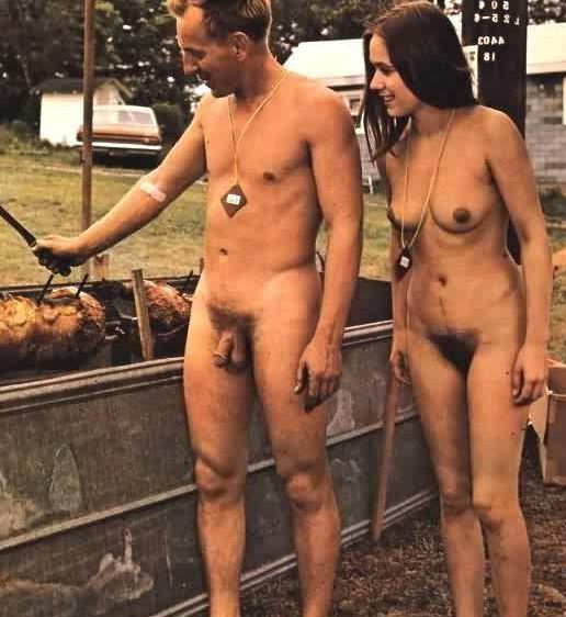 Naked Vintage Girls