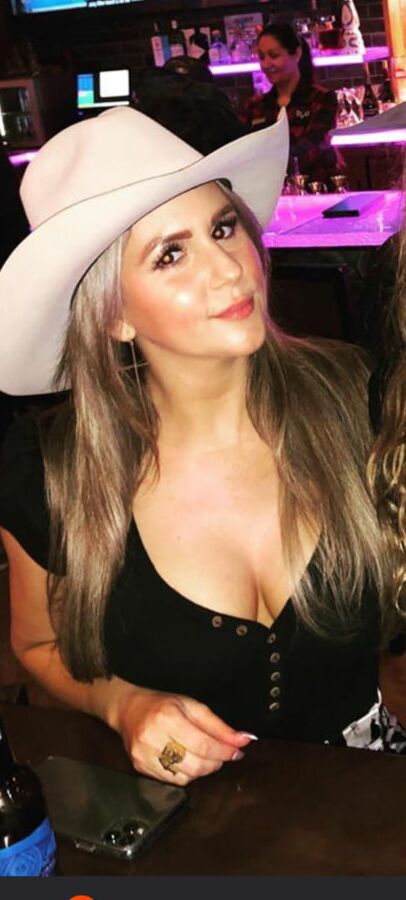 Celeb MILF Wankbank
