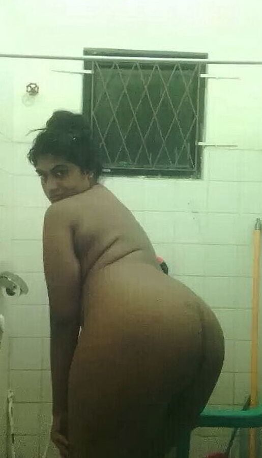 desi moms, aunties and milfs
