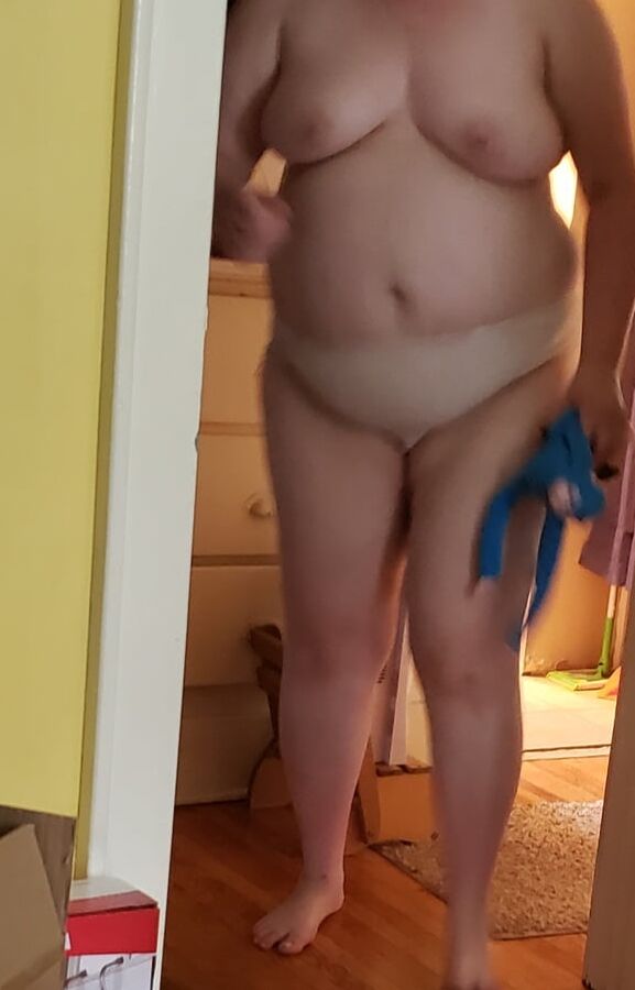 BBW wife after shower