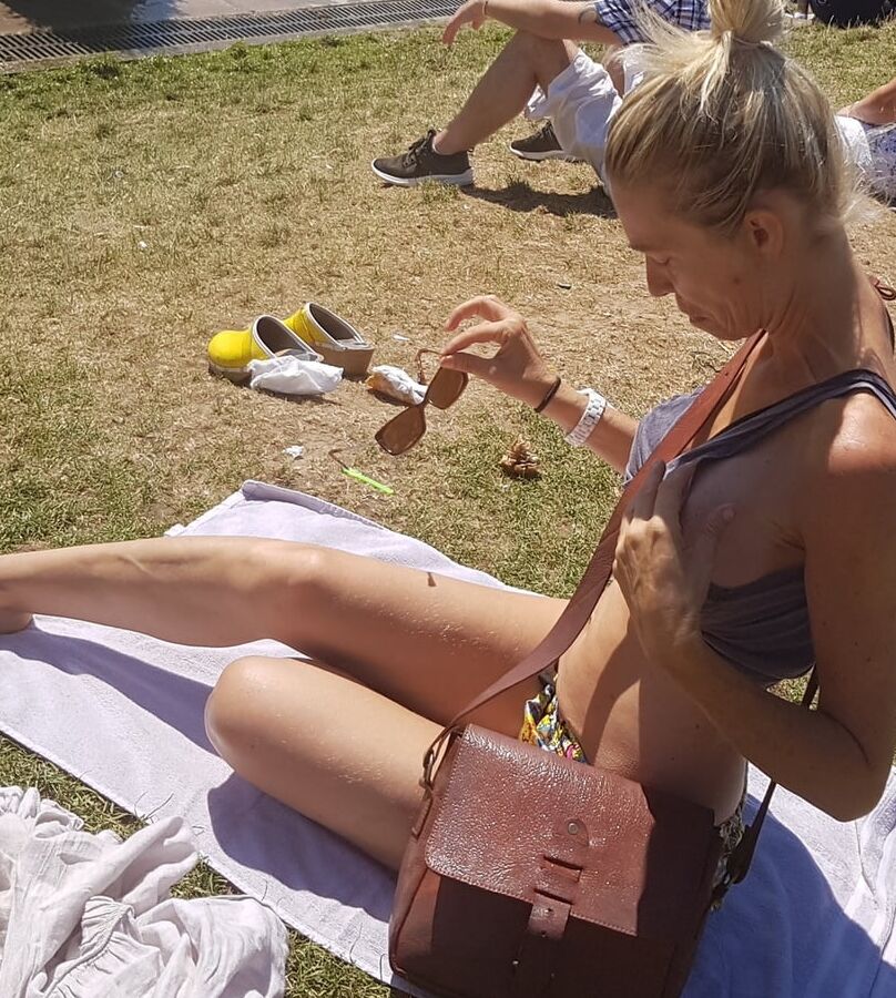 downblouse huge boobs milf