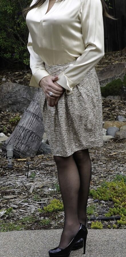Silk blouses and garters