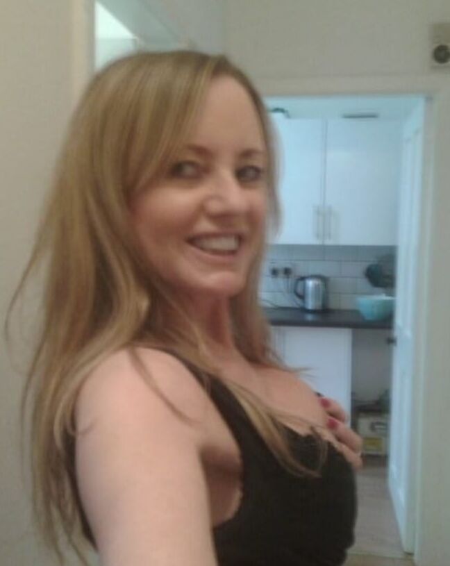 Milf Kiki